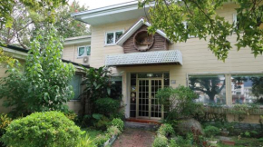 Hotels in Chishang Township